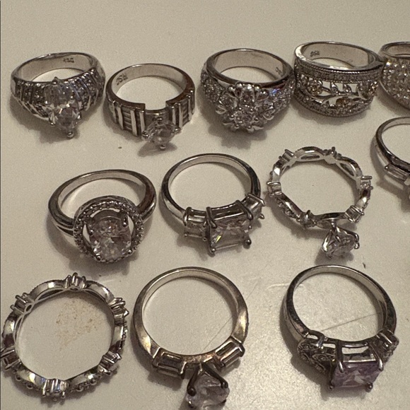 Costume jewelry lot / rings - Picture 4 of 6
